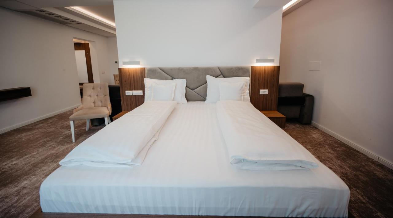 Scheia Hotel Ariata מראה חיצוני תמונה